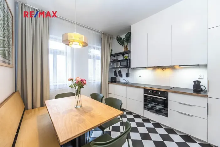 Pronájem bytu 3+kk, Praha - Žižkov, Milíčova, 69 m2