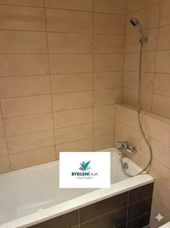 Pronájem bytu 1+kk, Praha - Řeporyje, Kakosova, 44 m2