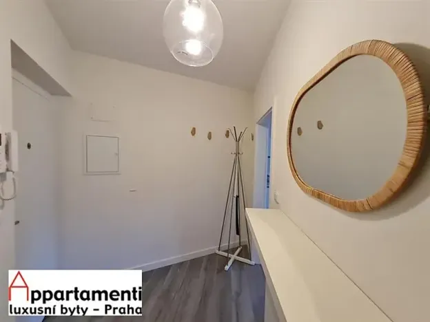 Pronájem bytu 2+kk, Praha - Vinohrady, Na Švihance, 73 m2