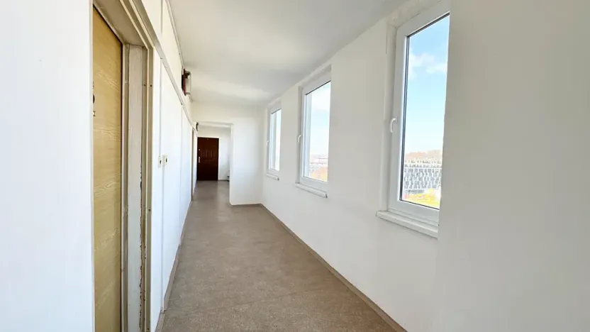Pronájem bytu 2+kk, Praha - Hloubětín, Kardašovská, 44 m2