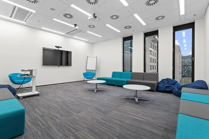 Pronájem kanceláře, Praha - Dejvice, Evropská, 2857 m2