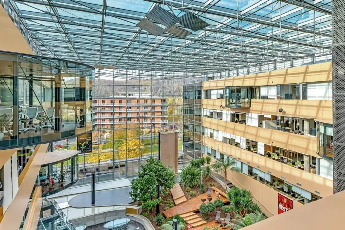 Pronájem kanceláře, Praha - Modřany, Mezi vodami, 2038 m2