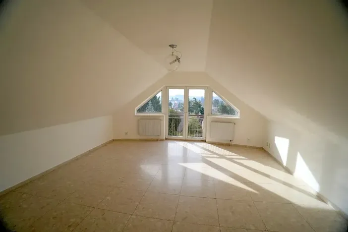 Prodej bytu 3+1, Dolní Břežany, Dělnická, 134 m2