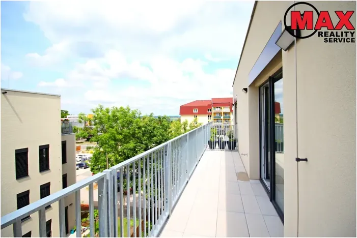 Pronájem bytu 1+kk, Odolena Voda, Pod Sokolákem, 33 m2