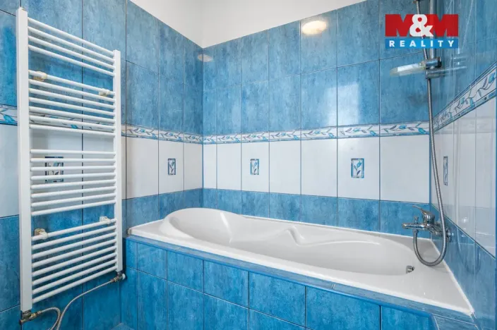 Prodej bytu 3+1, Srby, 72 m2