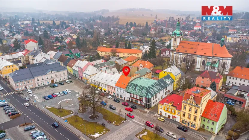 Prodej rodinného domu, Šluknov, nám. Míru, 258 m2