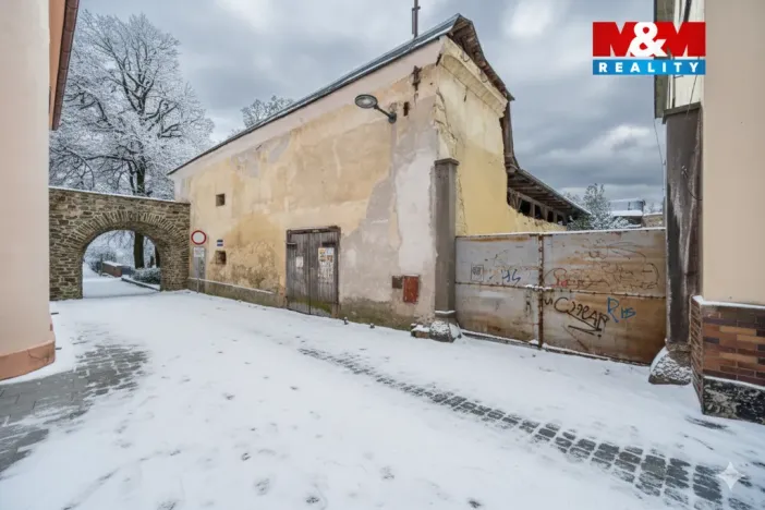 Prodej obchodního prostoru, Polička - Polička-Město, Komenského, 476 m2