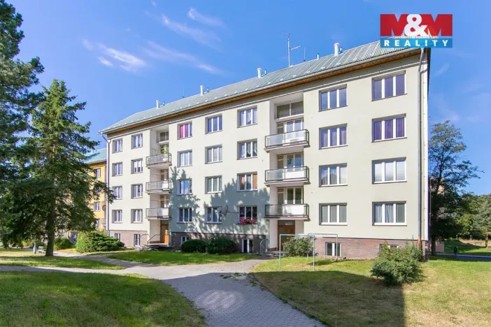 Prodej bytu 3+1, Toužim, Sídliště, 85 m2