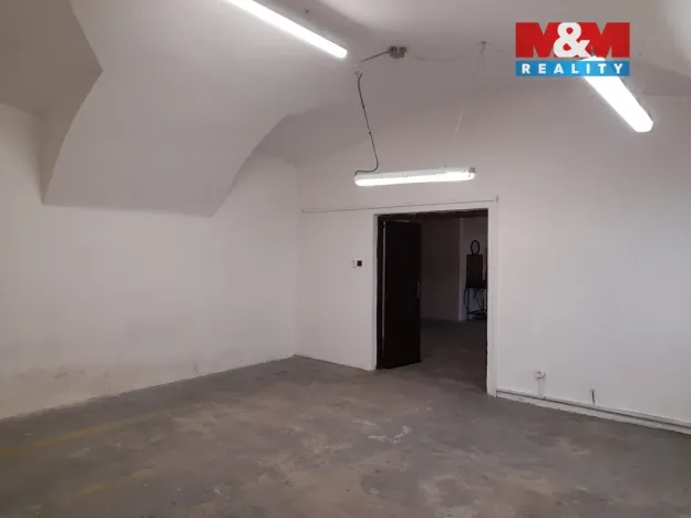 Pronájem výrobních prostor, Lešná, 220 m2