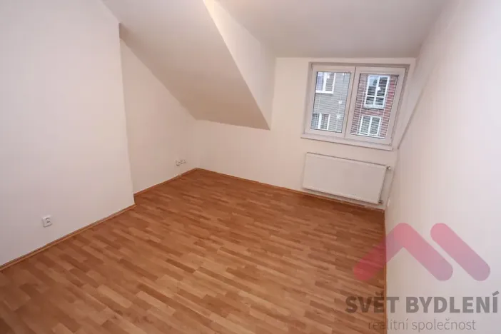 Pronájem bytu 2+1, Praha - Vršovice, Tolstého, 44 m2