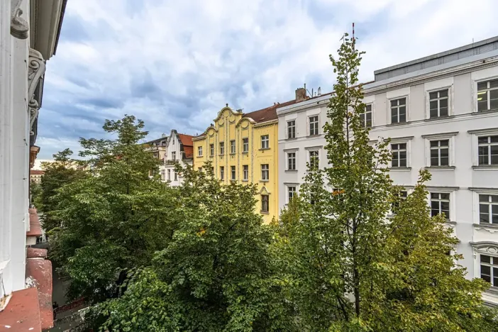Prodej bytu 2+kk, Praha, Lucemburská, 51 m2