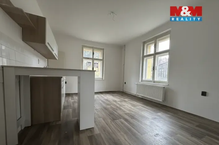 Pronájem bytu 2+1, Děčín - Děčín II-Nové Město, U Dvora, 66 m2