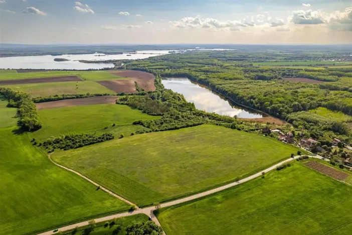 Prodej pozemku pro bydlení, Pouzdřany, 62276 m2