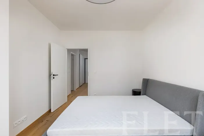 Pronájem bytu 2+kk, Praha - Radlice, Na Farkáně I, 52 m2