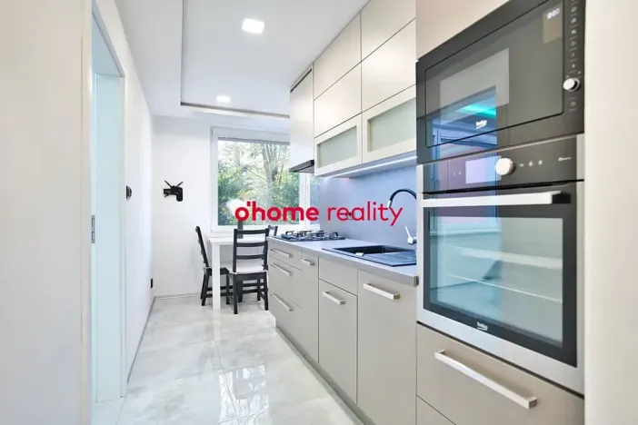 Pronájem bytu 2+1, Olomouc, Jarmily Glazarové, 62 m2