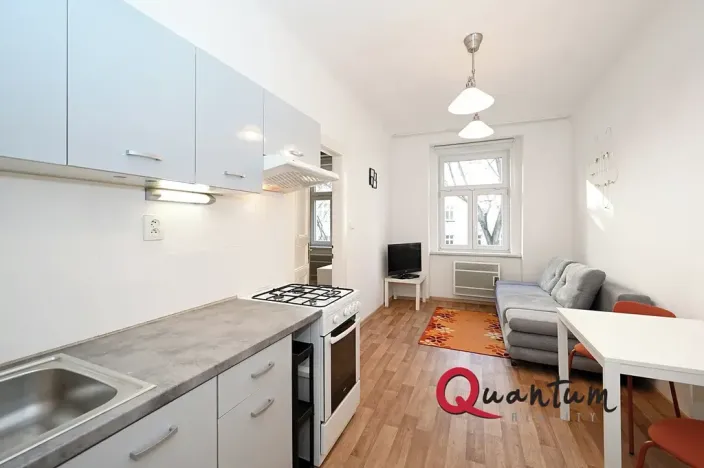 Pronájem bytu 2+kk, Praha - Libeň, Vosmíkových, 48 m2