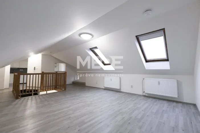 Pronájem bytu 2+1, Opava - Předměstí, Mlýnská, 79 m2