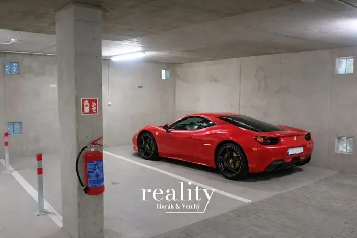 Prodej garážového stání, Brno, Turgeněvova, 14 m2