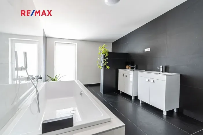 Prodej rodinného domu, Mistřice, 295 m2