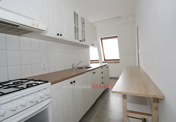 Pronájem bytu 2+1, Znojmo, Gagarinova, 60 m2