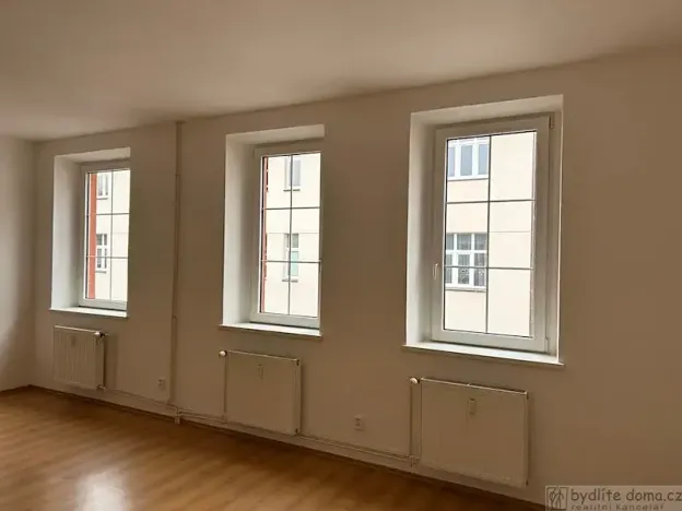 Pronájem bytu 2+1, Tábor, Kamarýtova, 59 m2