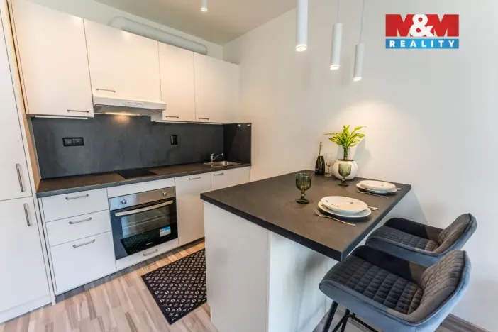 Pronájem bytu 2+kk, Praha - Ruzyně, Huppnerova, 54 m2