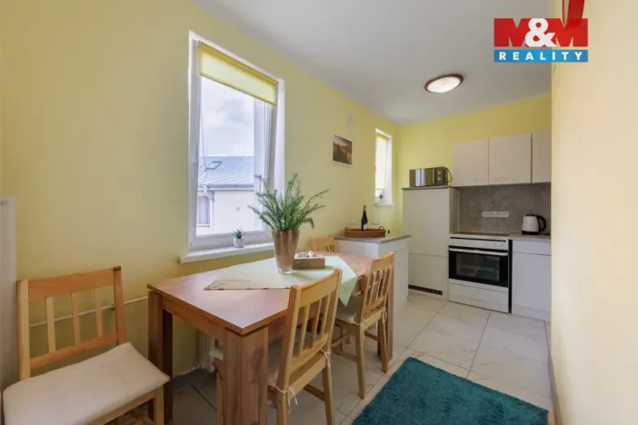 Prodej bytu 2+1, Karlovy Vary, nábřeží Jana Palacha, 63 m2