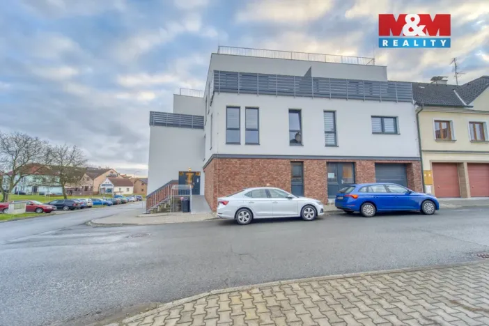 Pronájem kanceláře, Kralovice, Alšova, 198 m2