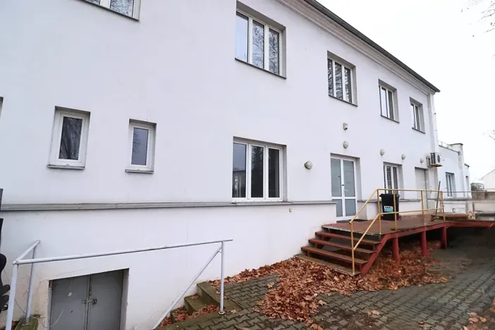 Pronájem obchodního prostoru, Modřice, Brněnská, 158 m2