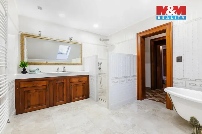 Prodej rodinného domu, Libčice nad Vltavou, Letecká, 200 m2