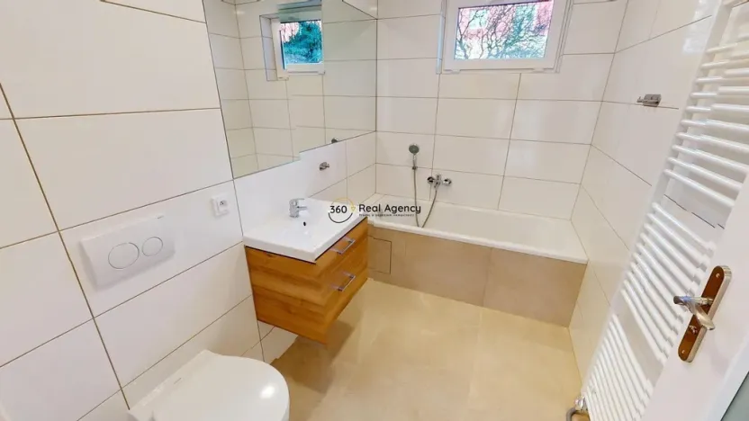 Pronájem bytu 2+1, Praha - Letňany, Vamberská, 54 m2