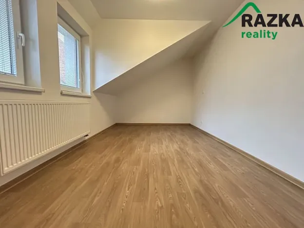 Pronájem bytu 3+kk, Planá, náměstí Svobody, 90 m2