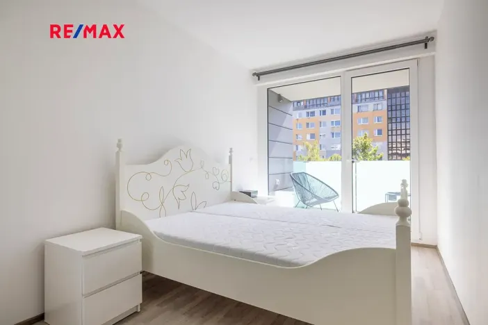 Pronájem bytu 2+kk, Praha - Stodůlky, Petržílkova, 53 m2