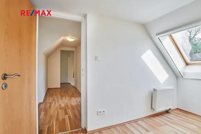 Prodej rodinného domu, Praha - Uhříněves, V kuťatech, 78 m2