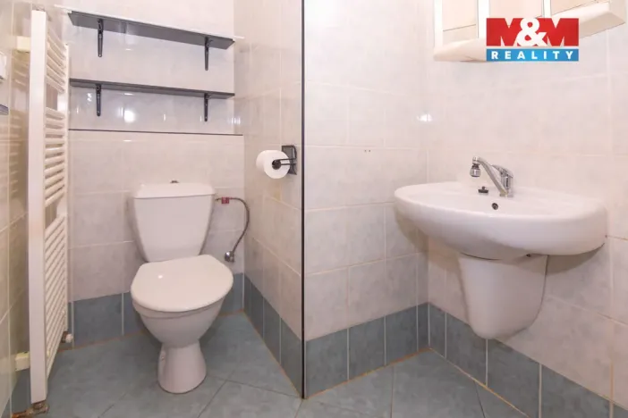 Prodej bytu 1+kk, Praha - Troja, Hnězdenská, 25 m2