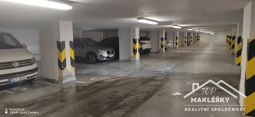 Prodej garážového stání, Praha - Modřany, Plovdivská, 14 m2