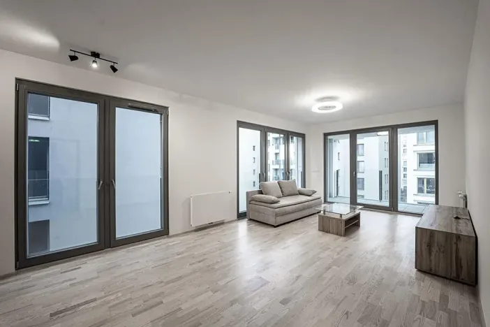 Prodej bytu 2+kk, Praha - Karlín, Za Karlínským přístavem, 76 m2