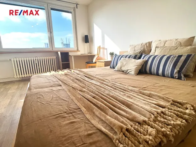 Pronájem bytu 1+kk, Praha - Chodov, Valentova, 29 m2