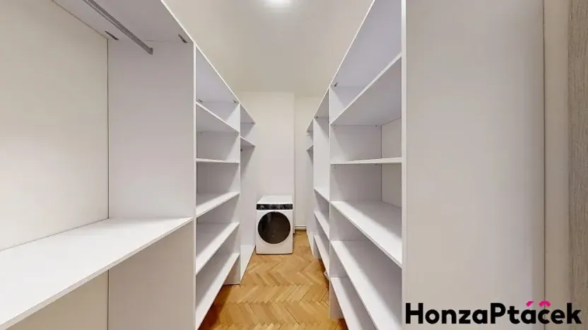 Pronájem bytu 2+kk, Praha - Holešovice, Schnirchova, 63 m2