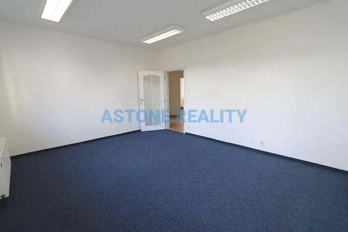 Pronájem kanceláře, Praha - Hloubětín, Klánovická, 78 m2
