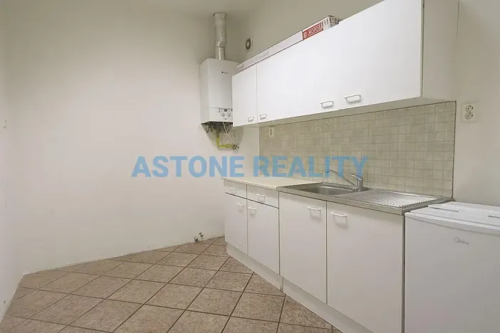 Pronájem kanceláře, Praha - Hloubětín, Klánovická, 78 m2