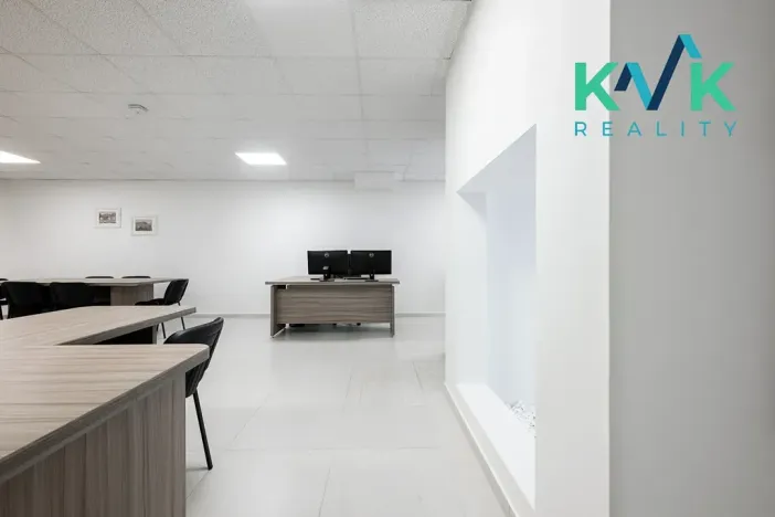 Prodej kanceláře, Karlovy Vary, Spálená, 92 m2