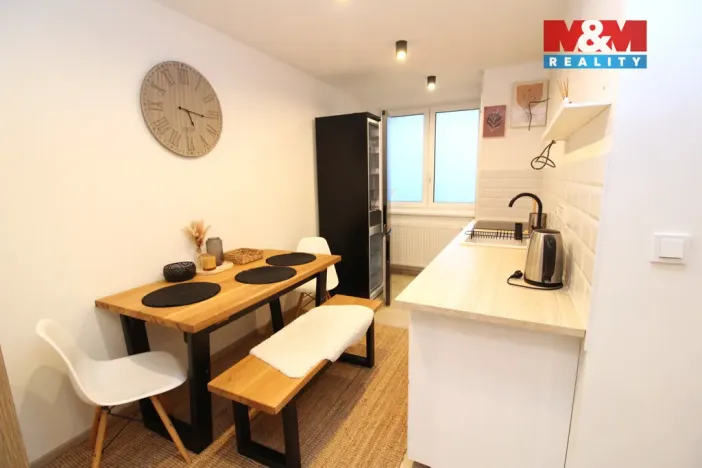 Pronájem bytu 2+1, Měšice, Revoluční, 42 m2