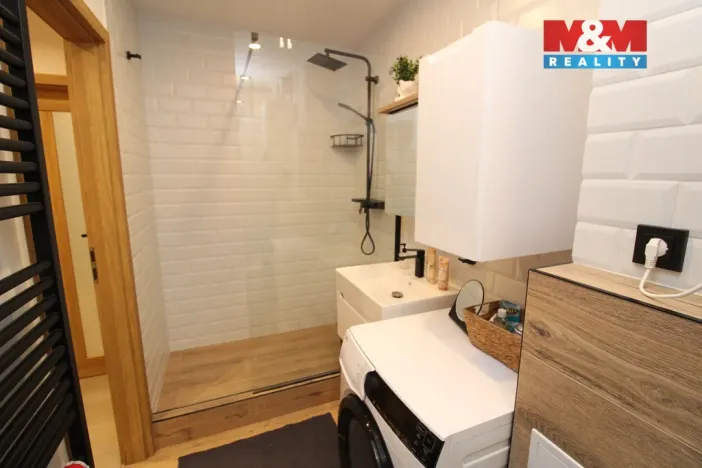 Pronájem bytu 2+1, Měšice, Revoluční, 42 m2