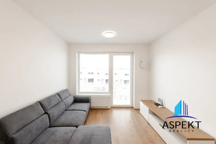 Pronájem bytu 2+kk, Praha, Formanská, 42 m2