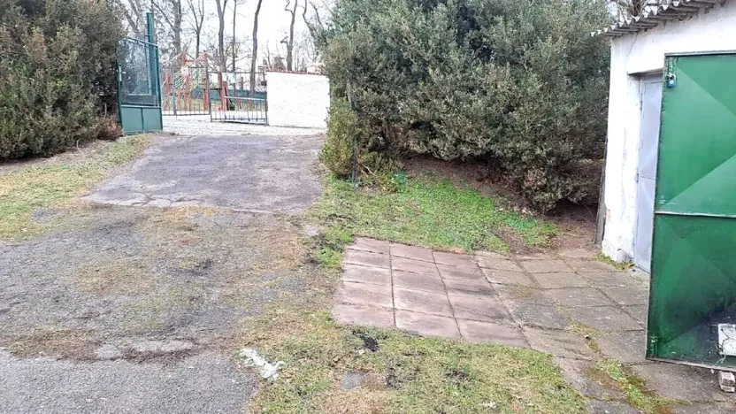 Prodej podílu pozemku pro bydlení, Praha - Dejvice, Pražákovská, 1200 m2