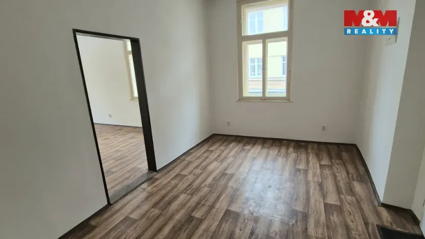 Pronájem kanceláře, Kladno, Váňova, 41 m2
