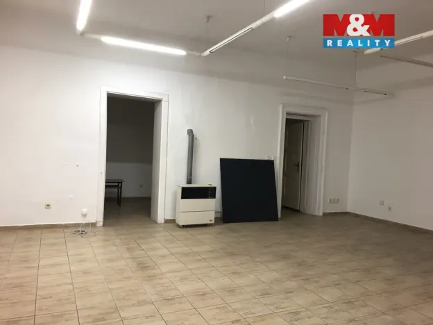 Pronájem obchodního prostoru, Hranice - Hranice I-Město, Svatoplukova, 52 m2
