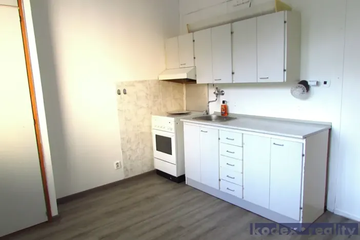 Pronájem bytu 2+kk, Hradec Králové, Štefánikova, 36 m2