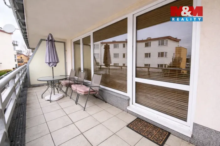 Pronájem bytu 1+kk, Praha, Melodická, 58 m2